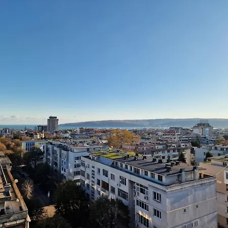Appartement Апартамент Варна Център Пирин 50 *