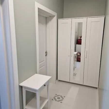 Apartment Апартамент Варна Център Пирин 50 *